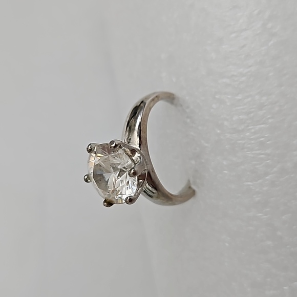 18KGE Silvertone & CZ Size 7 Ring - Picture 2 of 7